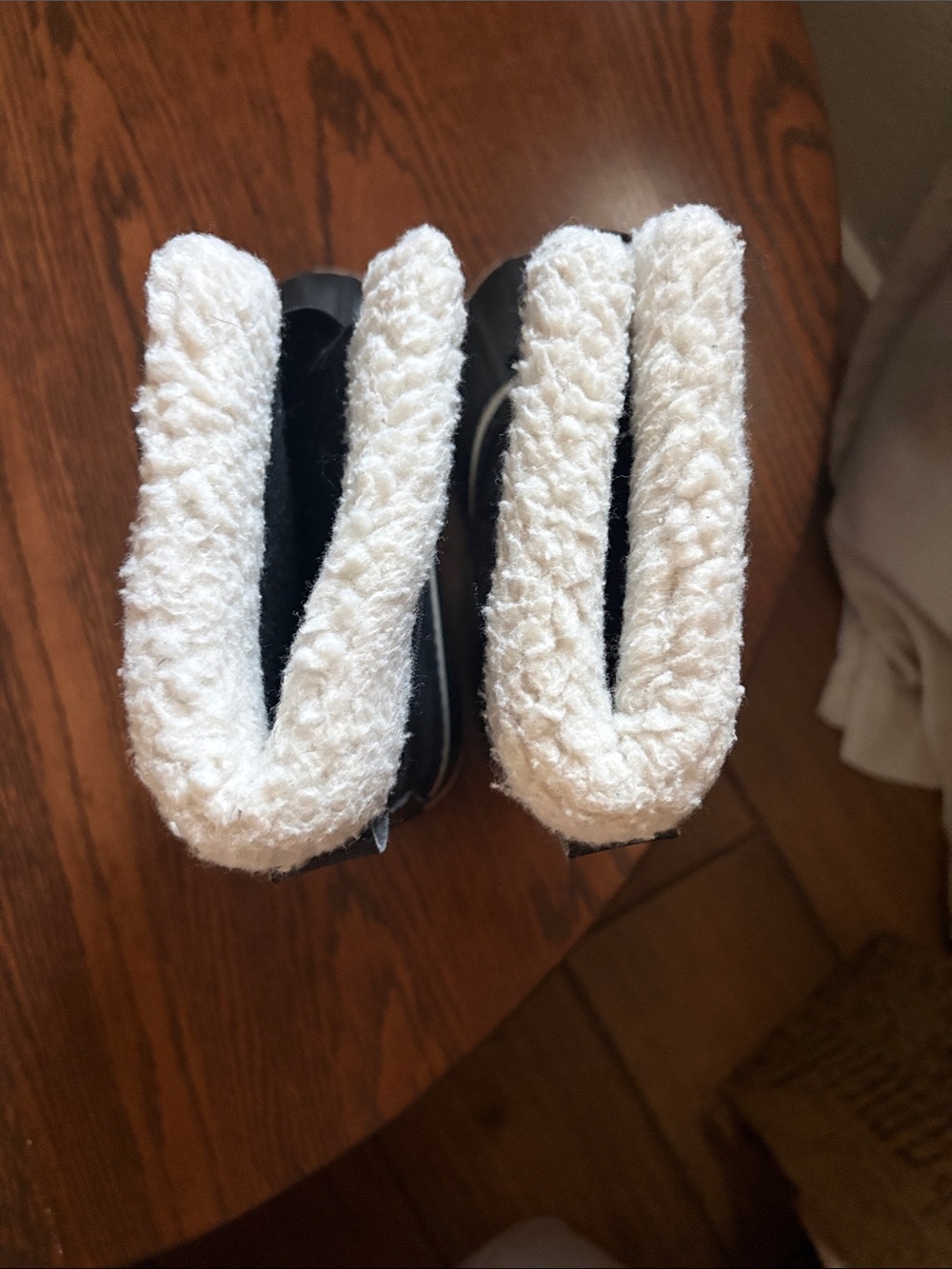 Sorel Kids Black and White Waterproof Winter Boot with Sherpa Cuff - Picture 7 of 8